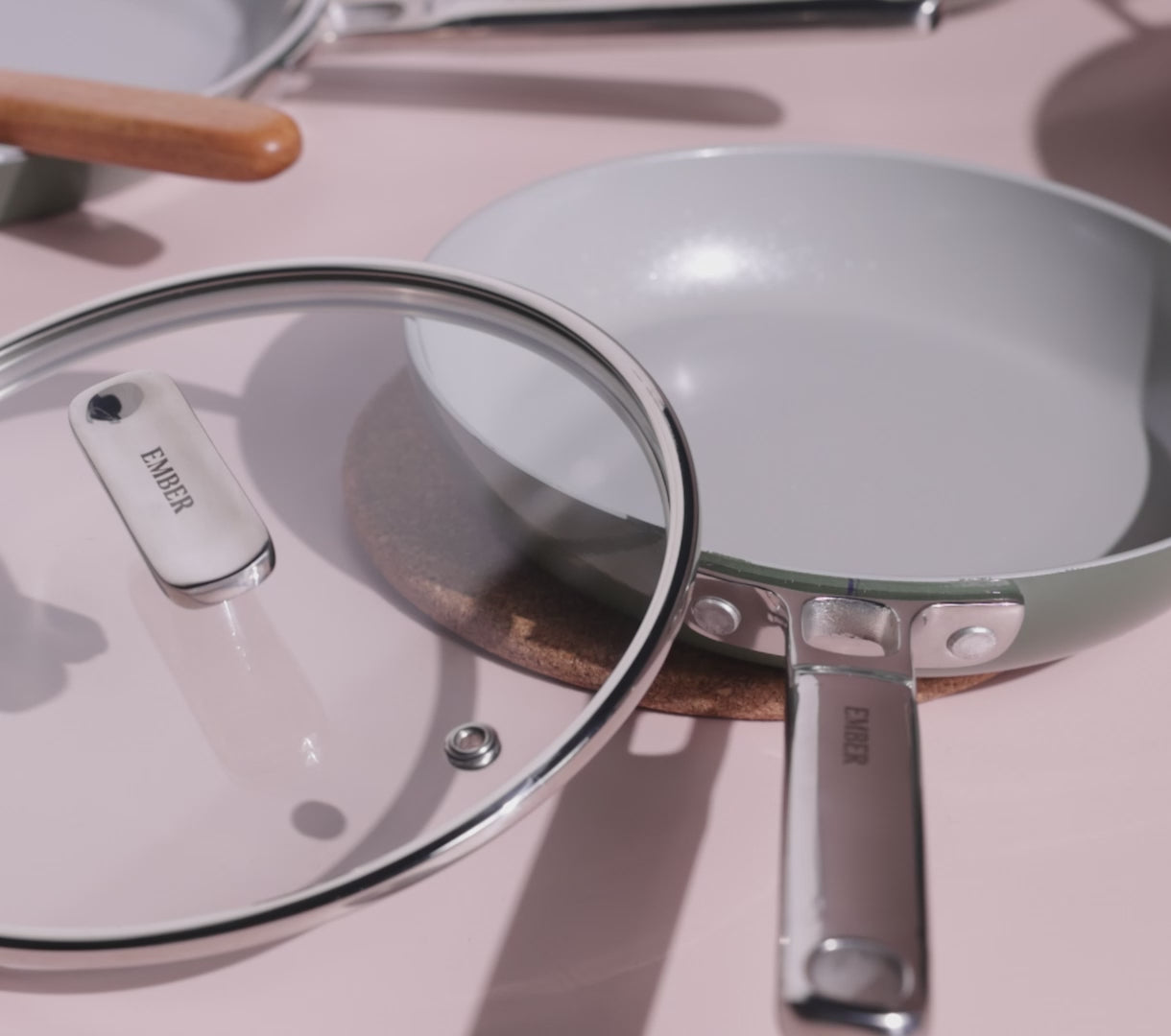 Frypan 24cm with glass lid - Coorg Green