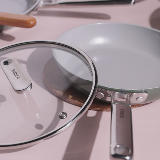 Frypan 24cm with glass lid - Coorg Green